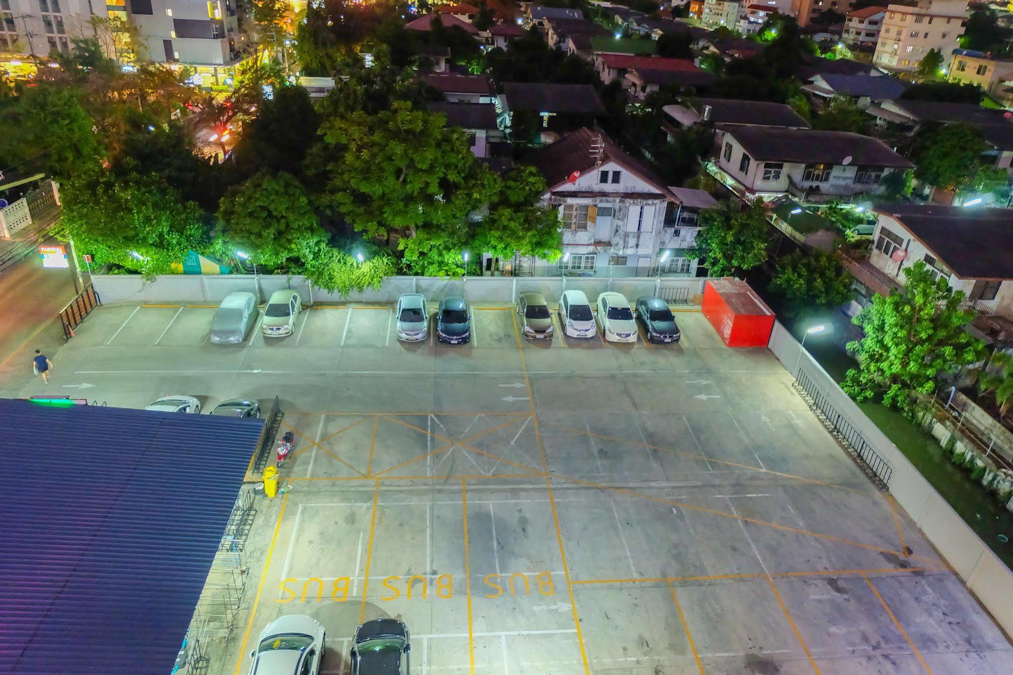 Baron Residence Bangkok Exteriér fotografie