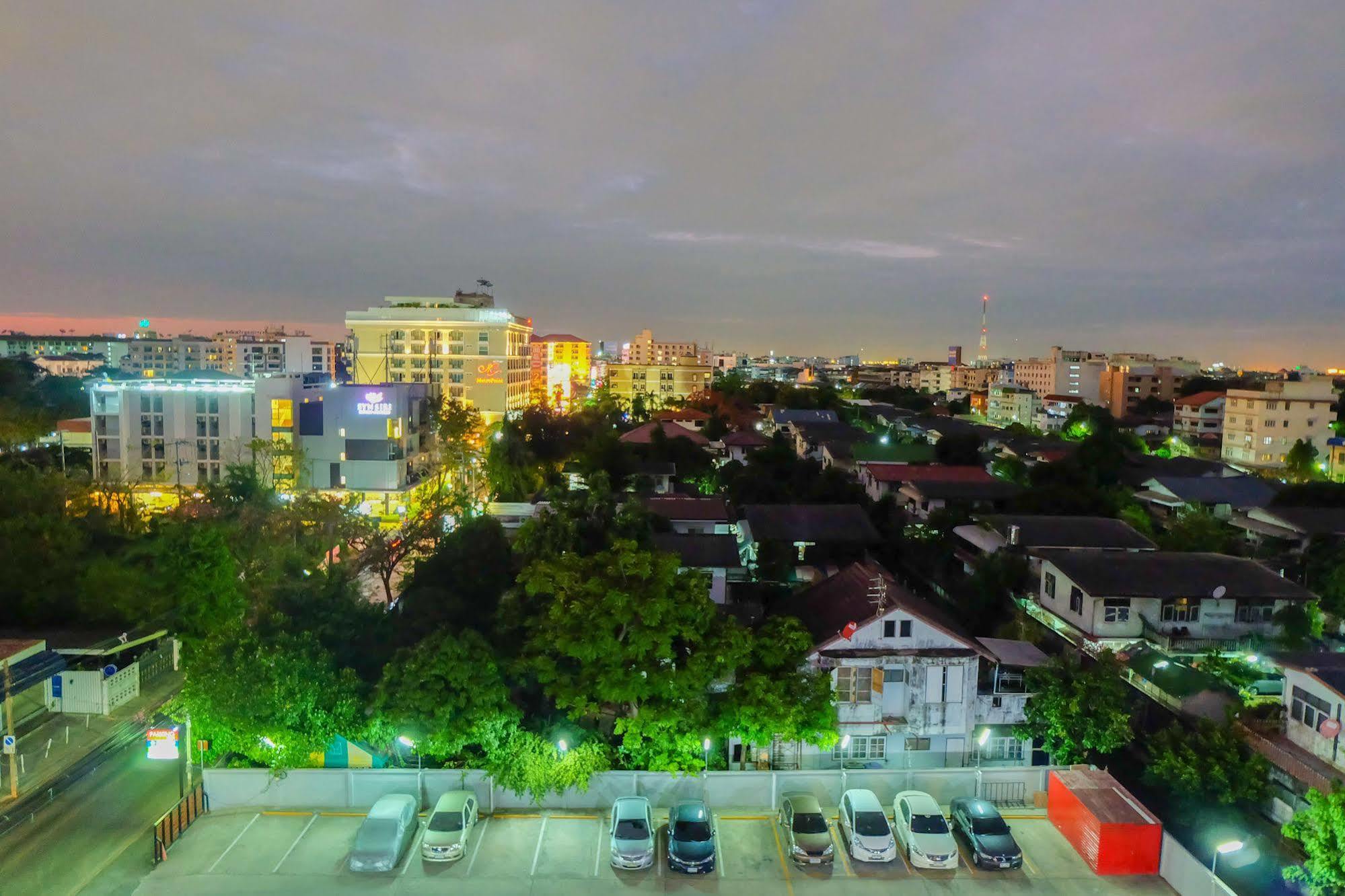 Baron Residence Bangkok Exteriér fotografie